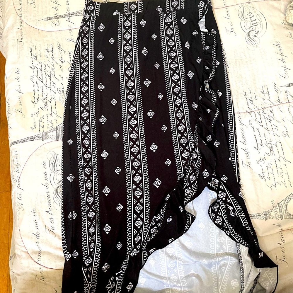 Rue 21 long skirt